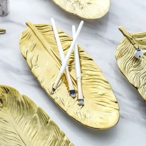 Ceramic Exotic birds feathers