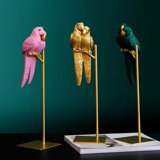 Couple of parrot Statue